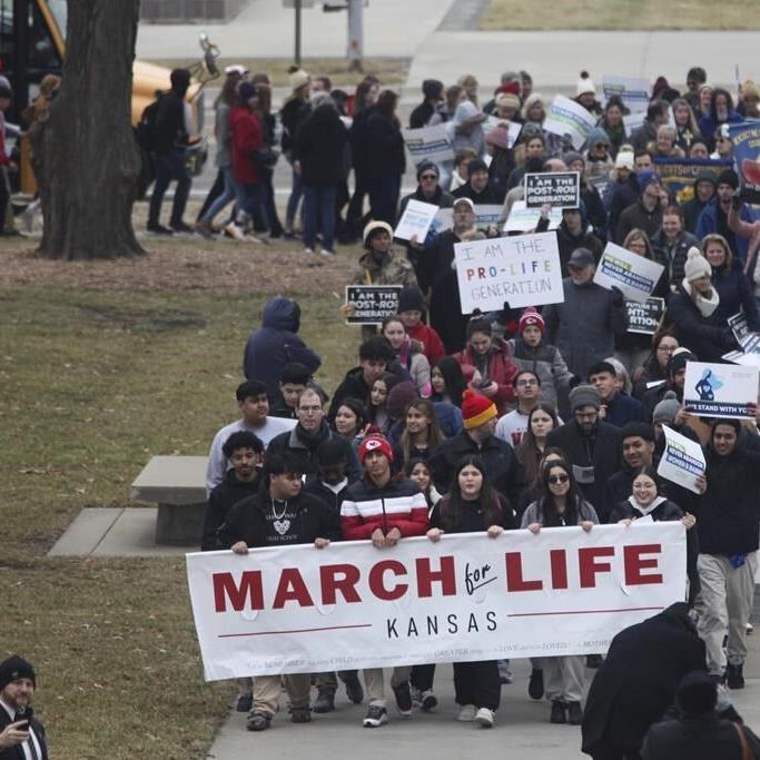 Kansas’ top court bolsters a state right to abortion and strikes down 2 anti-abortion laws